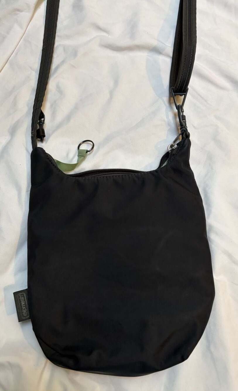 Pacsafe Slingsafe 100 Gii Anti-Theft Shoulder/Crossbody Bag - Picture 7 of 7